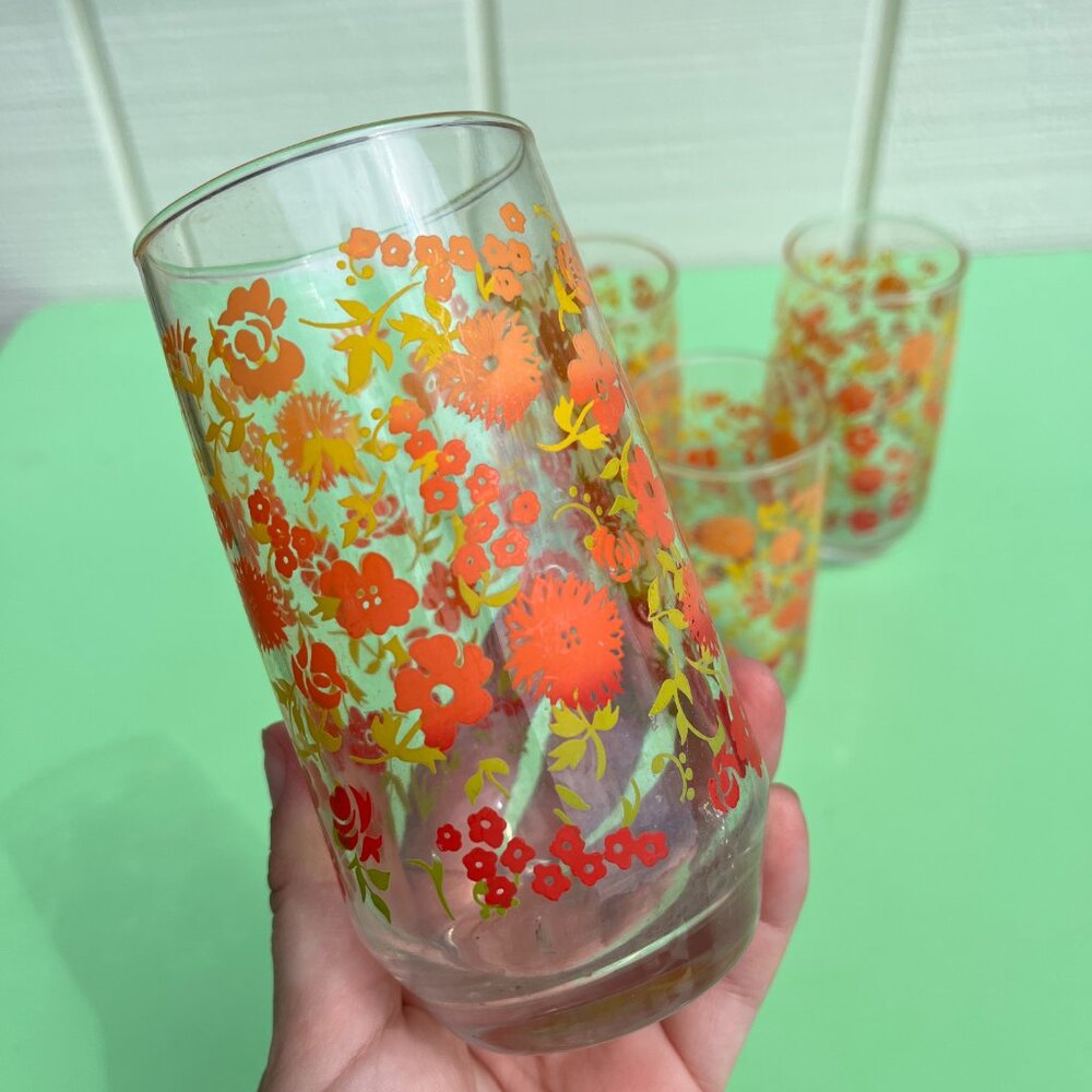 SOLD Vintage Orange & Yellow Floral Gradient Glasses – Set of 4 - Picture 2 of 7